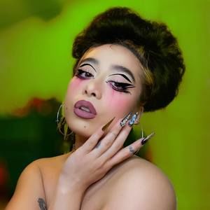 Meet your Posher, Xoë